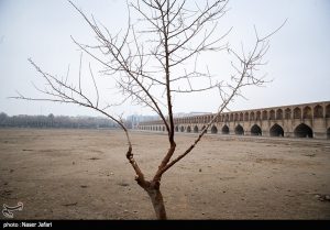 زاینده رود اصفهان، سی و سه پل 
