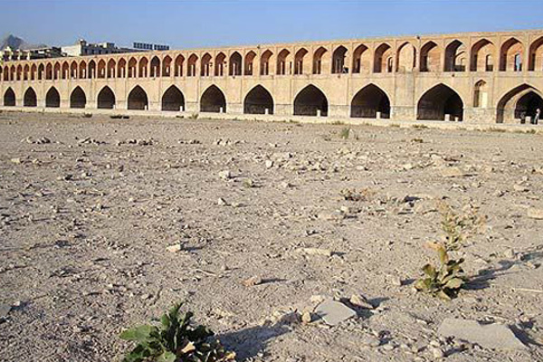 فقدان نگرش ملی در سخنان آقای دکتر ناصر کرمی