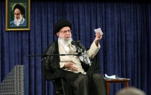 مسئله آب اصفهان مهم است/برنامه های خوبی هر چند بلند مدت در دست اجرا است